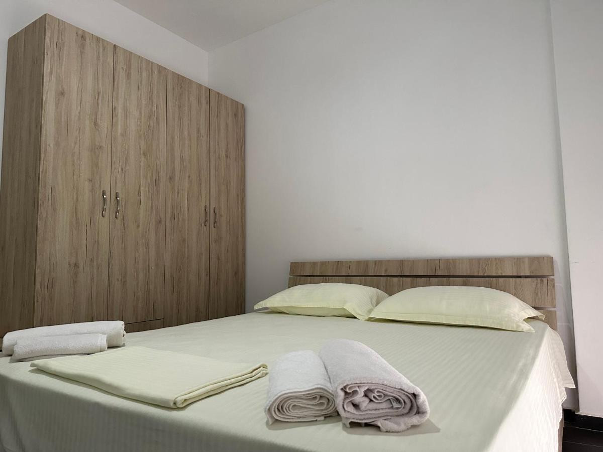Eme Apartments - Kompleksi Lura 2 Gjiri I Lalzit Дуррес Экстерьер фото